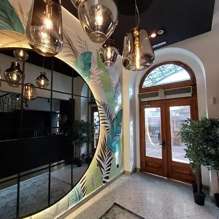 Natali Luxury Suites- Mini 2*