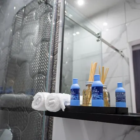 Pedestrian Street Center Of Belgrade - Mini Rooms With Paid Parking 2*