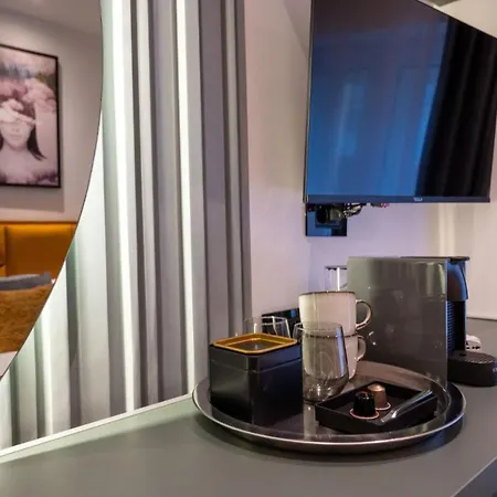 Pedestrian Street Center Of Belgrade - Mini Rooms With Paid Parking Hotel 2*