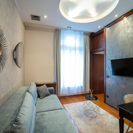 Natali Luxury Suites- Mini Hotel 2*