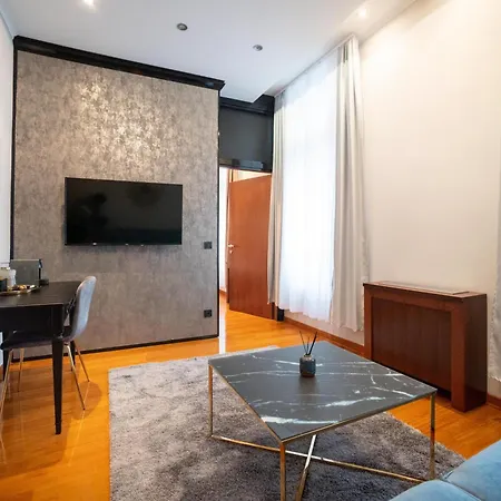 Natali Luxury Suites- Mini Hotel